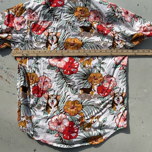 Men's Hot Topic Shirt Multicolor Corgi Hawaiian M TIKI Surf Art Deco Tropical - Picture 9 of 12